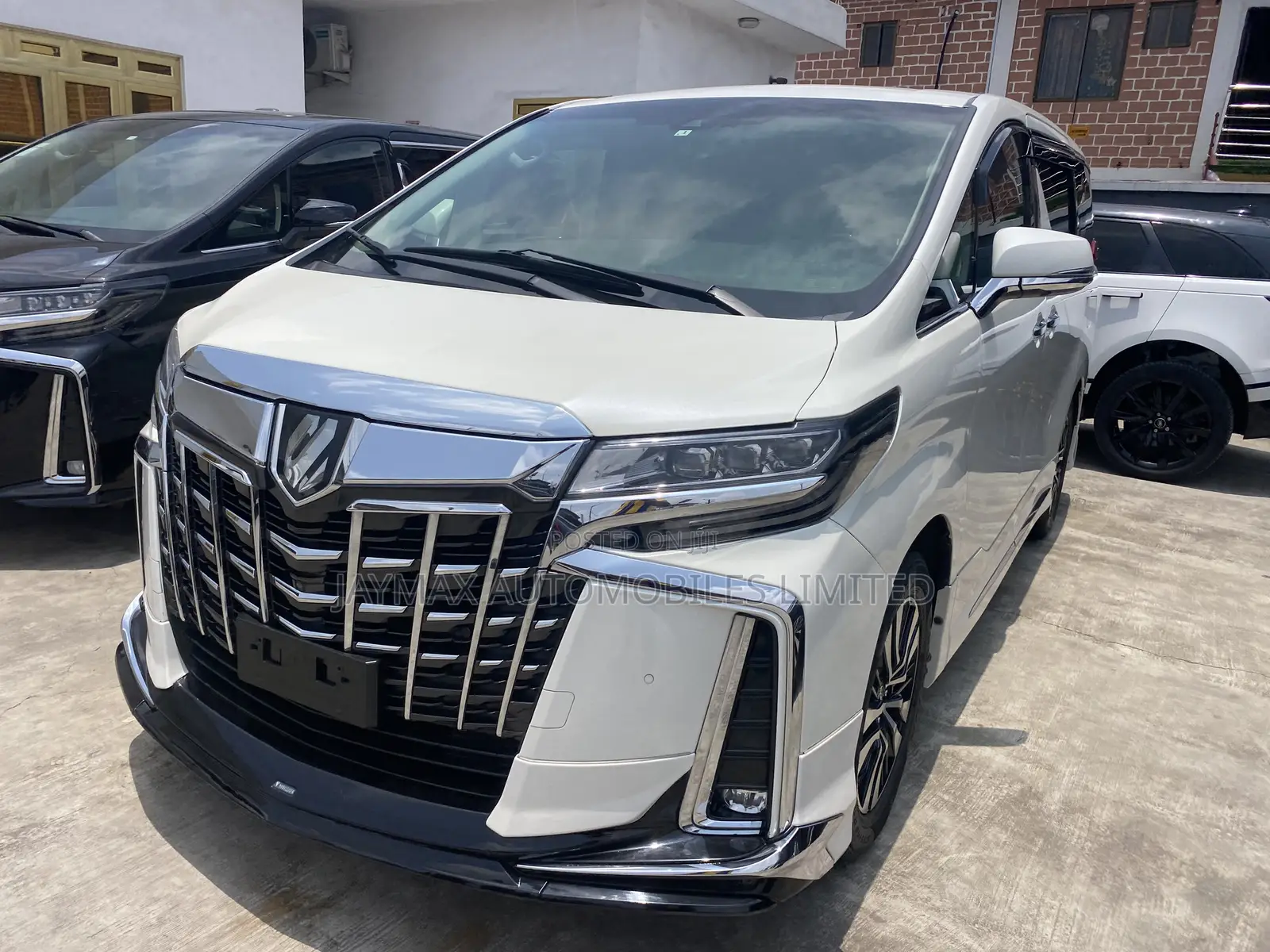Toyota Alphard 2023 White