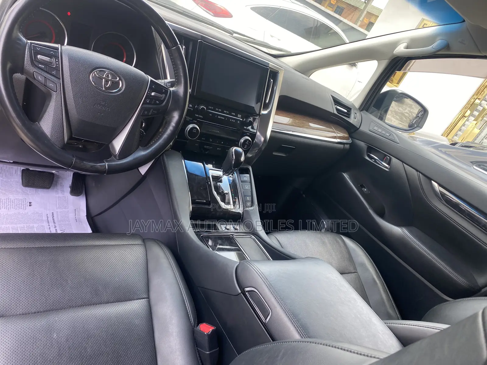 Toyota Alphard 2023 White