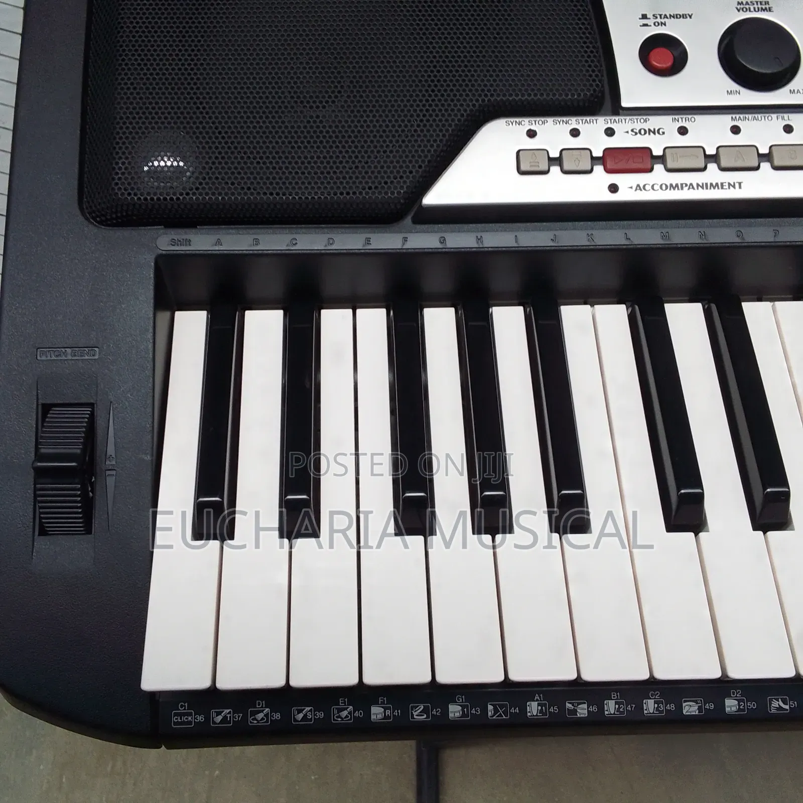 Yamaha PSR-550 Professional Keyboard – Clean Sound Full Features 