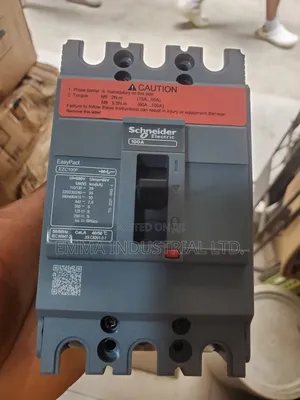 Easypack , Ezc100a 3pole Schneider Breaker