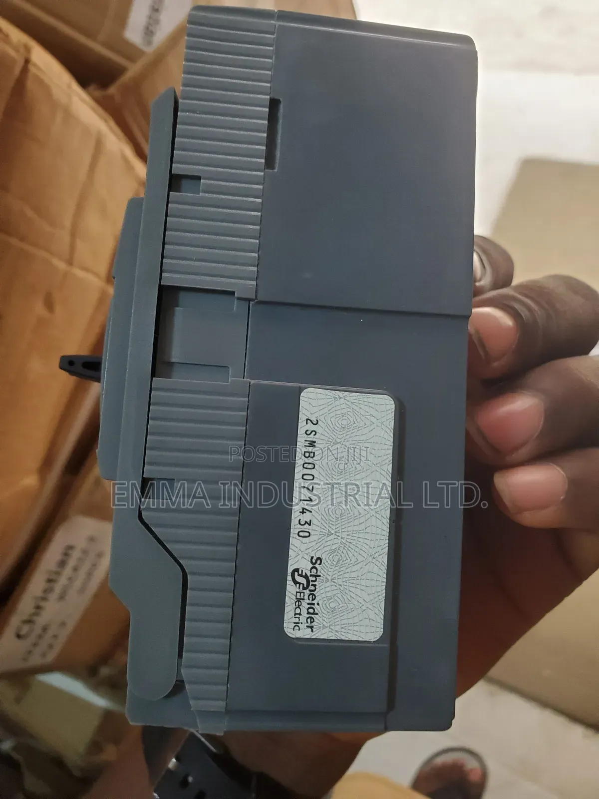 Easypack , Ezc100a 3pole Schneider Breaker