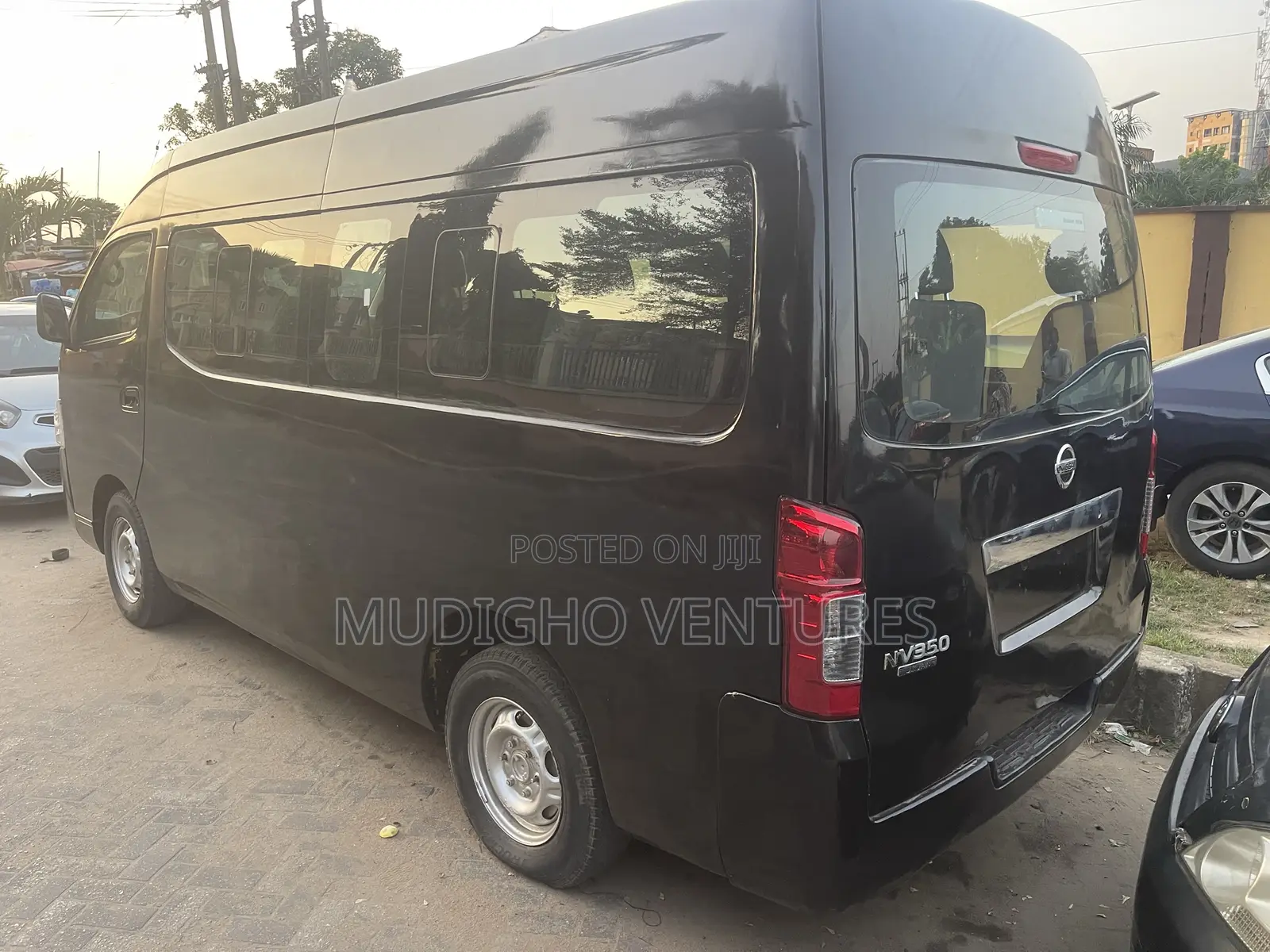 Nissan NV200 2012 Black