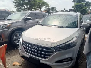 Hyundai Tucson 2015 Silver