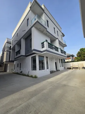4bdrm Townhouse/Terrace in Lekki Phase 1 for sale