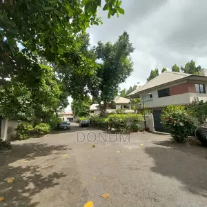 5bdrm Duplex in Allen Avenue for rent