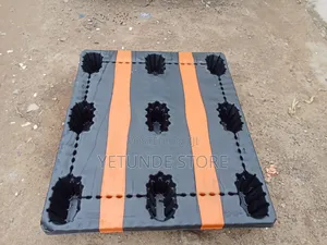 Plastic Pallets I Tons Capacity Plastic Pallets