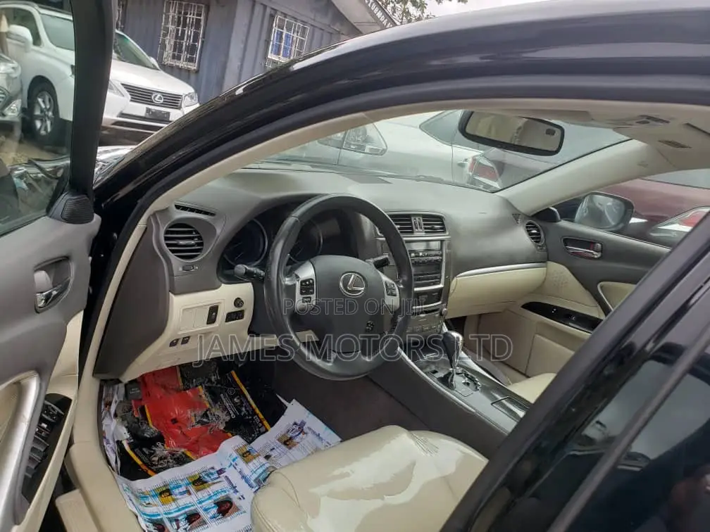 Lexus IS 2012 Black