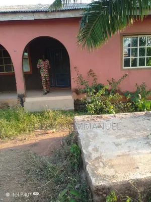 3bdrm House in Ifo for sale