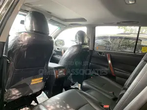 Toyota Highlander Limited 3.5l 4WD 2013 White