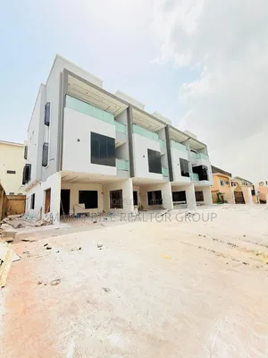 4bdrm Duplex in Omole Phase 2 Ikeja for sale