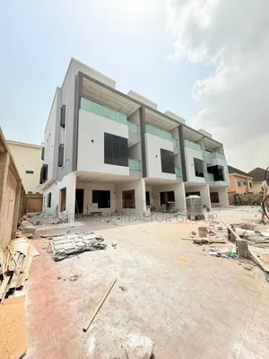 4bdrm Duplex in Omole Phase 2 Ikeja for sale