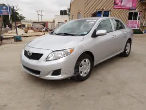 Toyota Corolla 2010 Silver