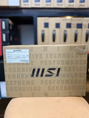 New Laptop MSI Katana 15 32GB AMD Ryzen 9 SSD 1T