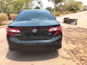 Toyota Camry LE 4dr Sedan (2.5L 4cyl 6A) 2012 Black