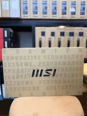 New Laptop MSI Vector 16 HX AI A2XWIG 16GB Intel Core Ultra 7 SSD 512GB