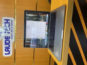 Laptop Apple MacBook Pro 2018 8GB Intel Core i5 SSD 256GB