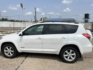 Toyota RAV4 2.5 Limited 4x4 2012 White