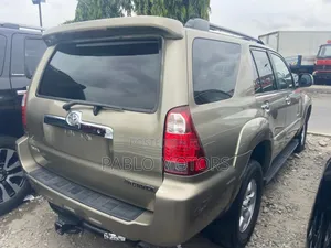 Toyota 4-Runner Limited V6 2007 Gold