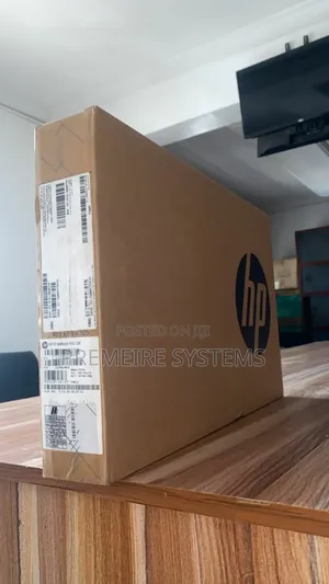 New Laptop HP EliteBook 840 G8 8GB Intel Core i5 SSD 512GB
