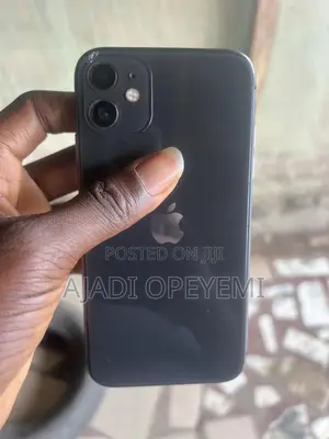Apple iPhone 11 64 GB Black