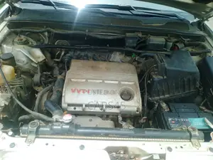 Toyota Highlander 2005 Silver