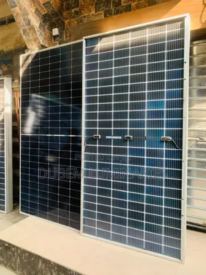 550 Watts Canadian Panel