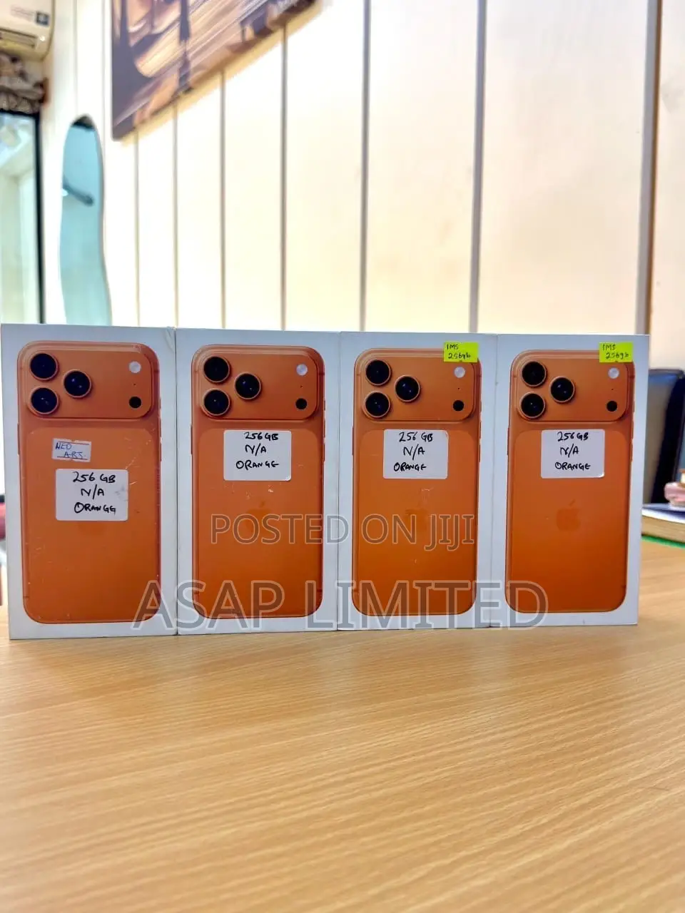 New Apple iPhone 17 Pro Max 256 GB Orange