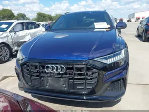 Audi Q8 55 Premium AWD quattro 2020 Blue