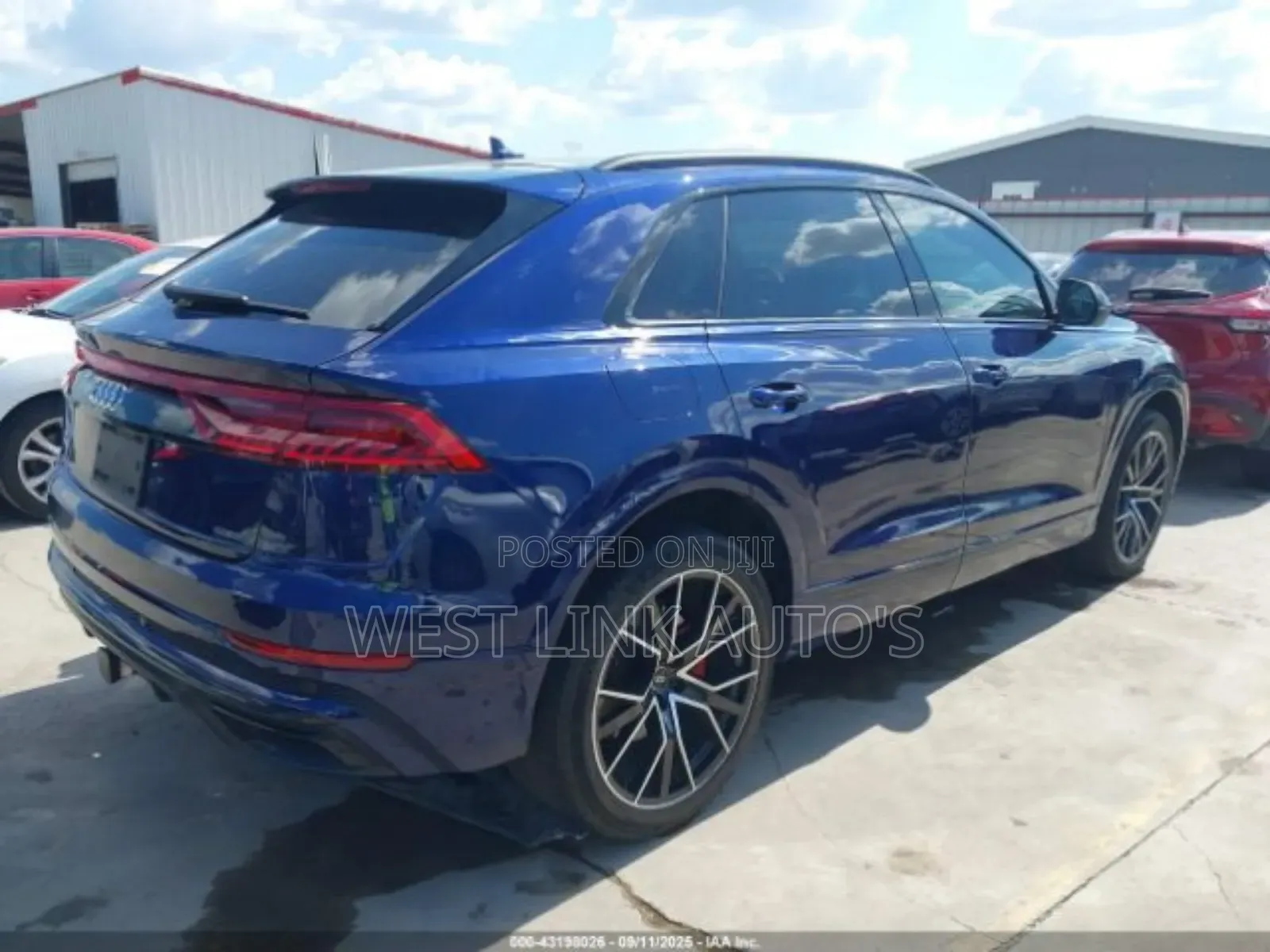 Audi Q8 2022 Blue