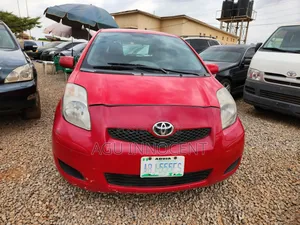Toyota Yaris 2010 Red