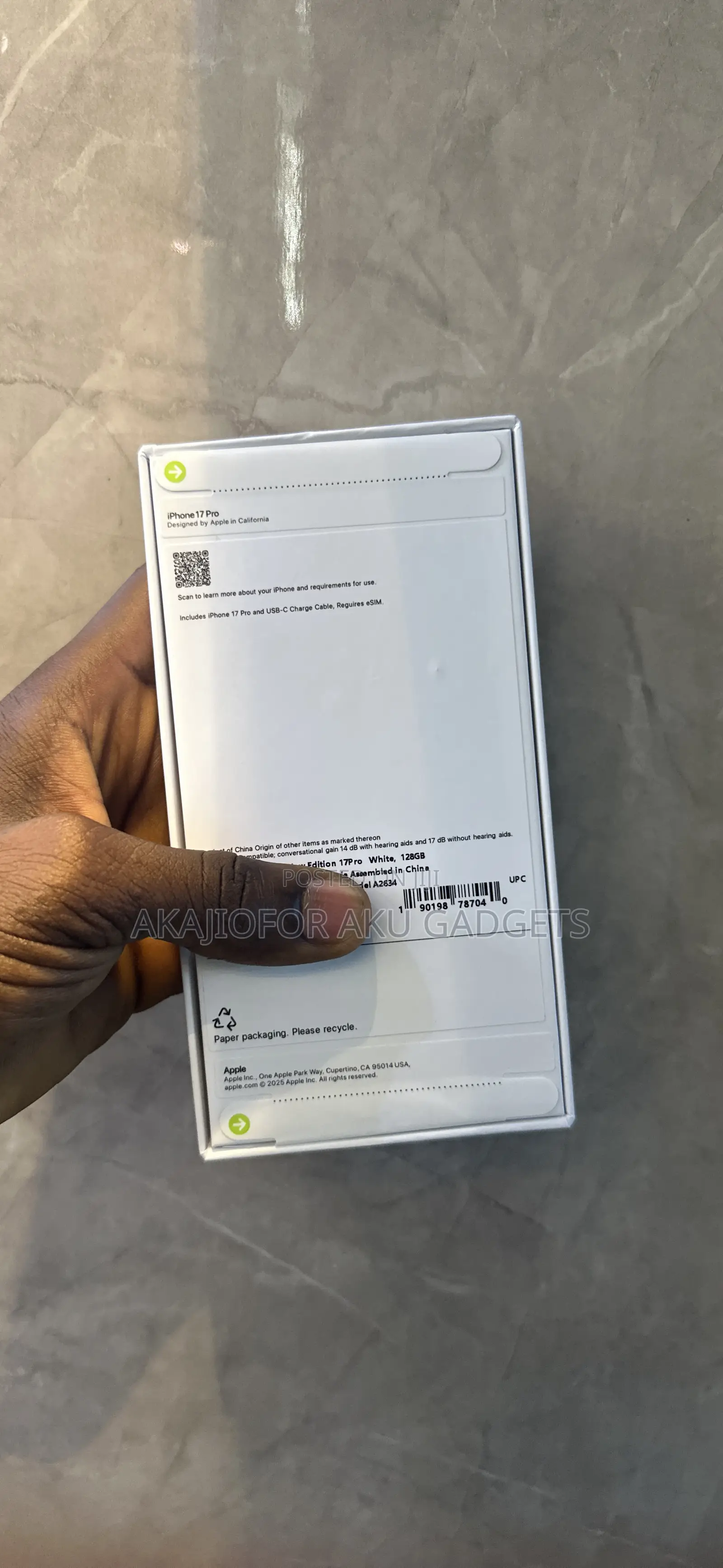 New Apple iPhone XR 128 GB Silver