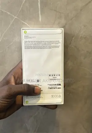 New Apple iPhone 13 128 GB Green