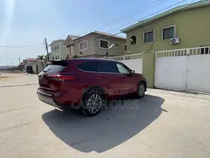 Toyota Highlander Platinum AWD 2020 Red