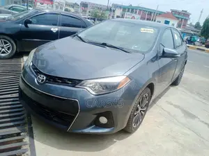 Toyota Corolla 2016 Blue