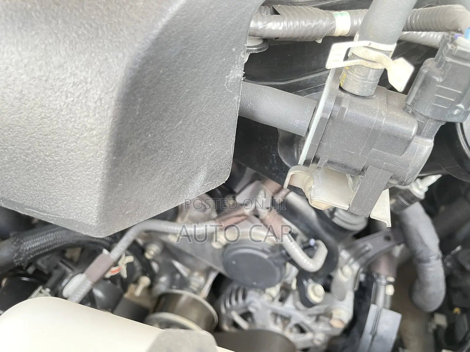 Toyota HiAce 2022 White