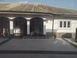 2bdrm Block of Flats in Benin City for rent