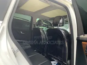 Mercedes-Benz GLK-Class Base GLK 350 4dr AWD 4MATIC (3.5L 6cyl 7A) 2015