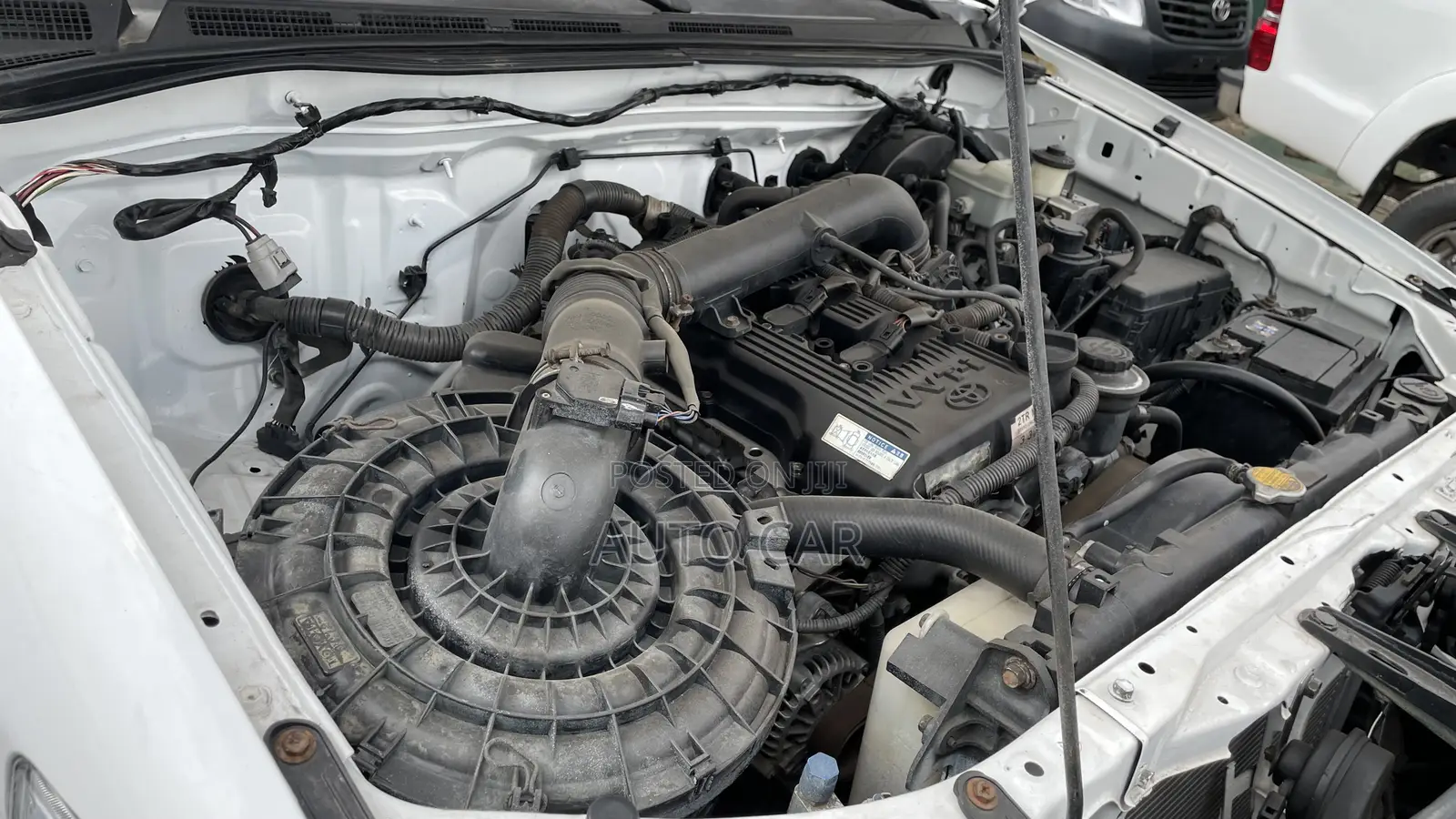 Toyota Hilux 2013 White