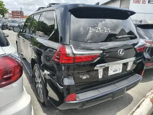 Lexus LX 570 AWD 2017 Black