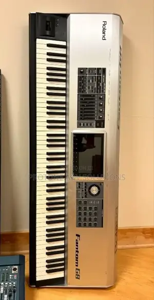 Roland Fantom G8