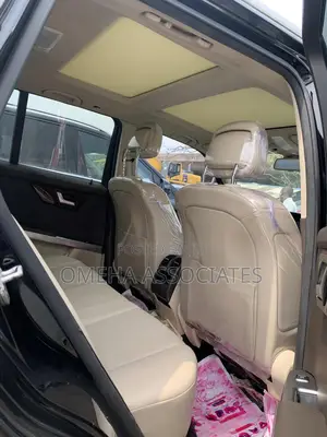 Mercedes-Benz GLK-Class Base GLK 350 4dr AWD 4MATIC (3.5L 6cyl 7A) 2015