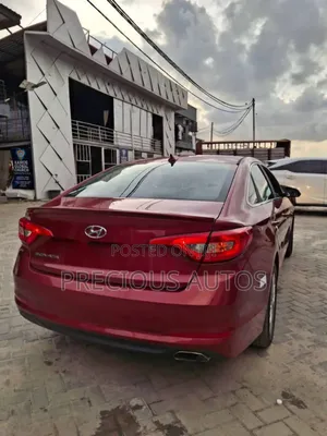 Hyundai Sonata 2016 Red