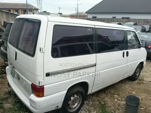 Volkswagen Transporter 2005 White