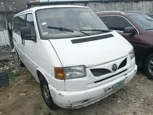 Volkswagen Transporter 2005 White