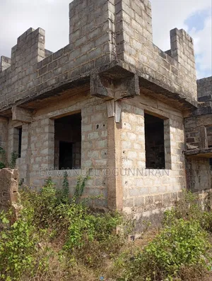 6bdrm Duplex in Ibadan for sale