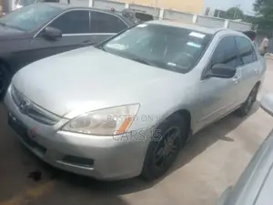 Honda Accord 2006 Silver