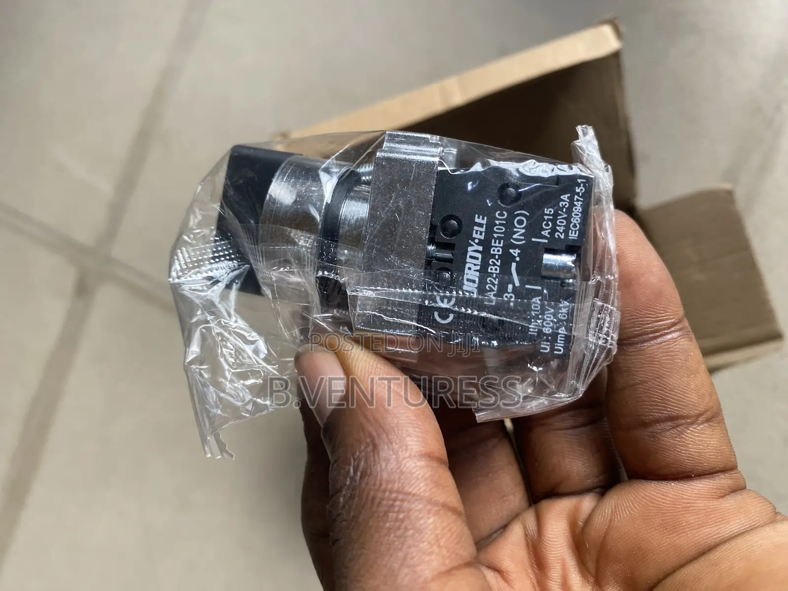 Push Button Switch