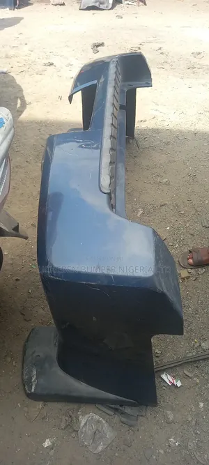 Back Bumper Nissan Pathfinder 2005