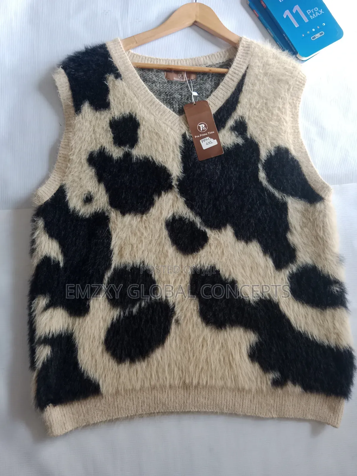 Cow Print Mohair Complex