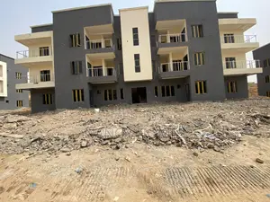 3bdrm Townhouse/Terrace in Bellvista Estate, Lugbe District for sale